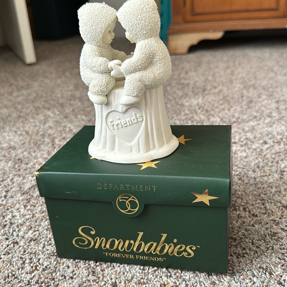 “Forever Friends” Snowbabies figurine